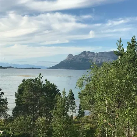 펜션 Porten Til Lofoten