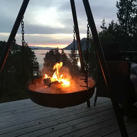 펜션 Porten Til Lofoten Ulsvåg